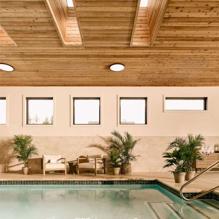 Harbor Grand Pool Lounge 768x768